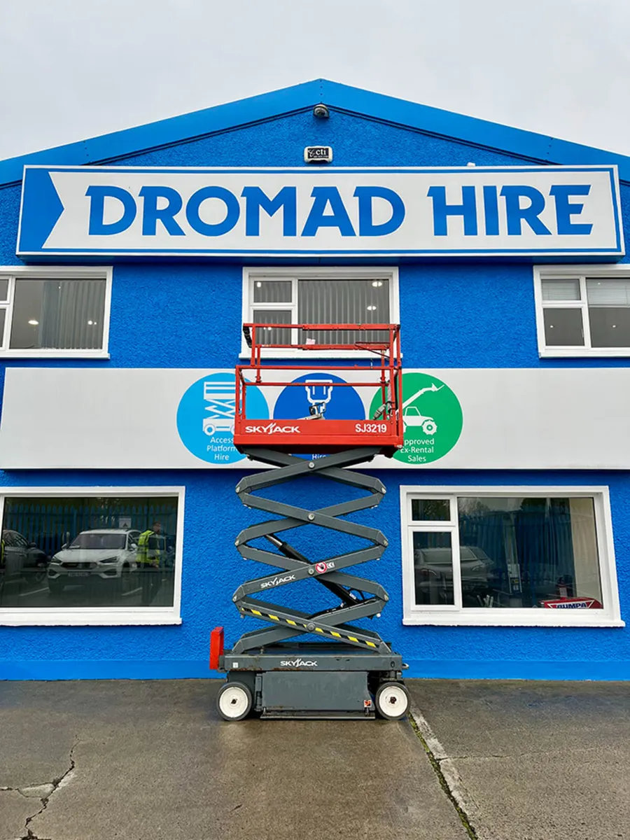 Skyjack SJ3219 Electric Scissor Lift - Image 2