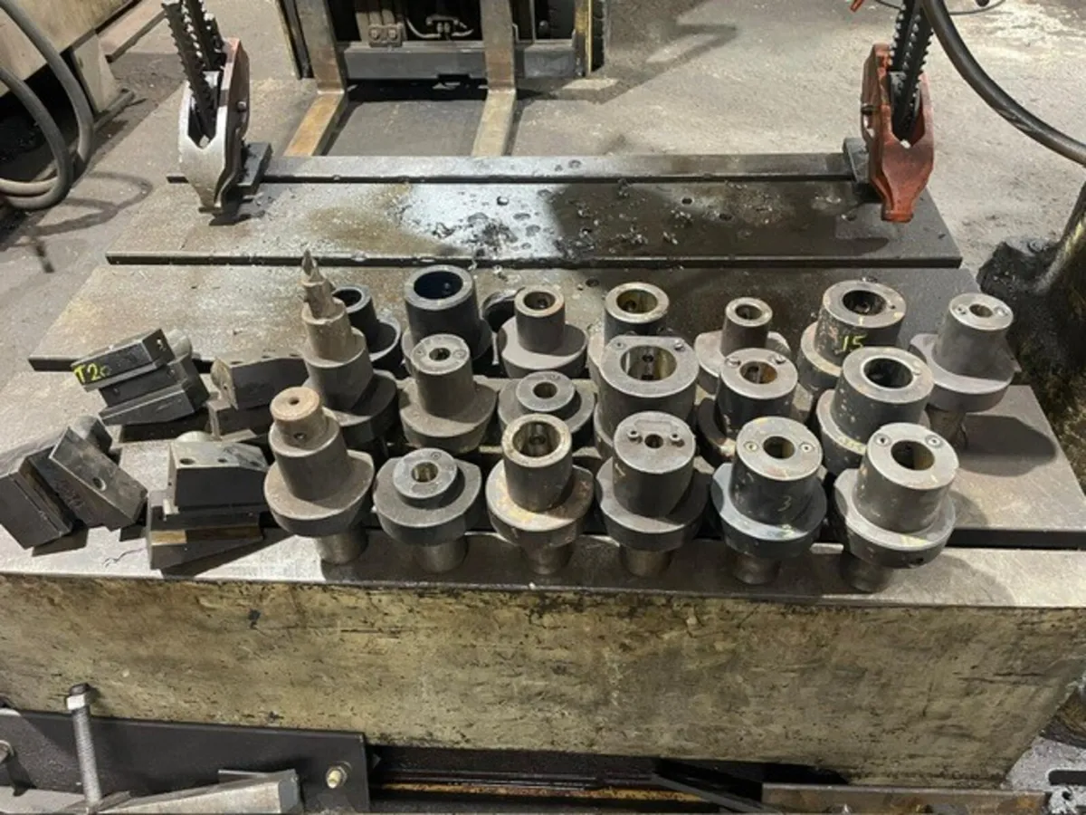 VDl Tool Holders - Image 1