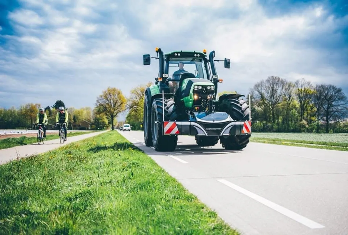 Tractor bumper - Image 3