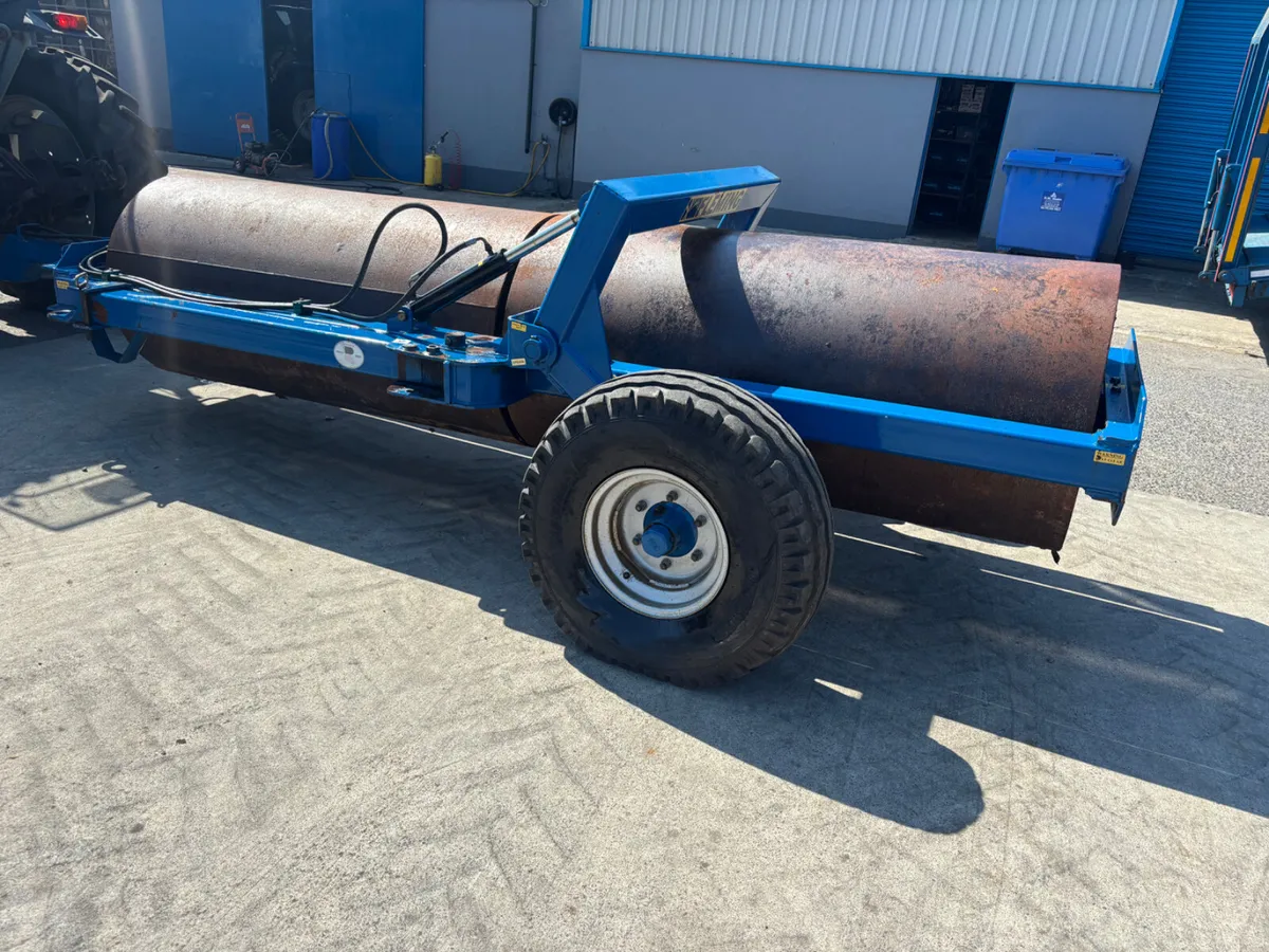 Fleming 12Ft End Tow Roller - Image 3