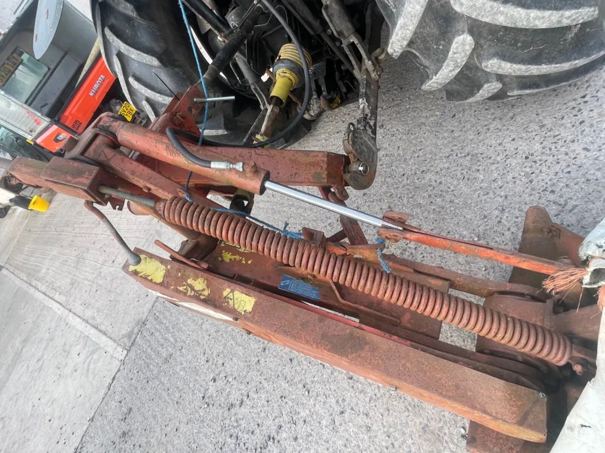 Kuhn gmd600 disc mower for breaking - Image 4