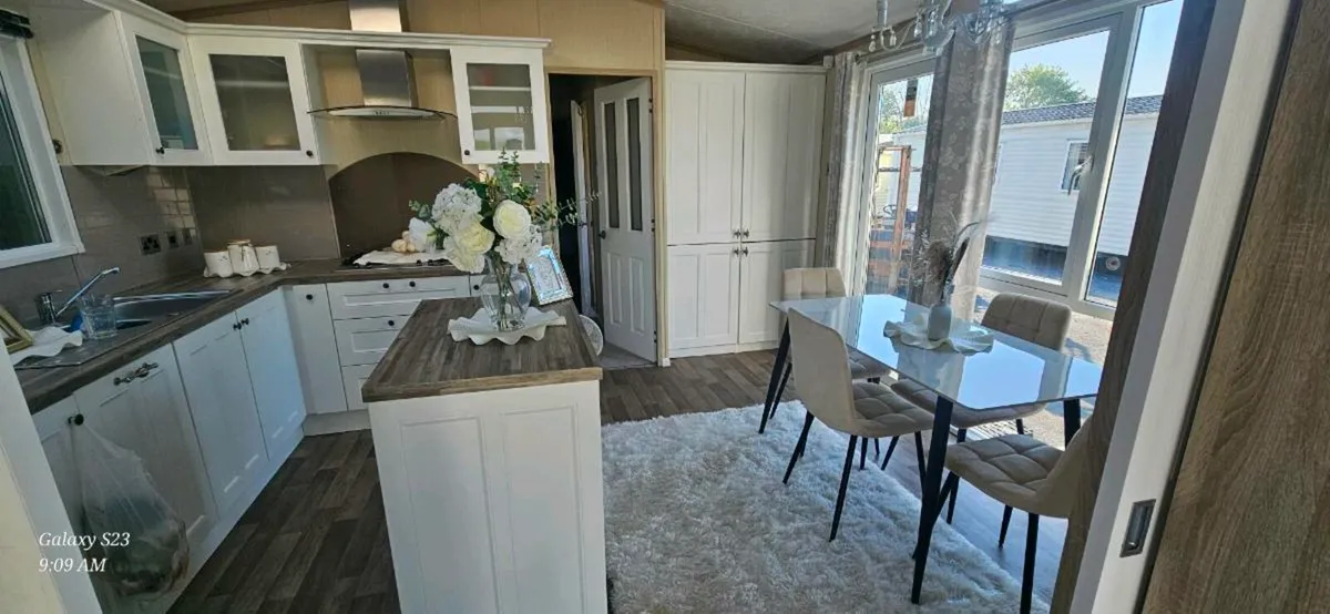 We Buy & Sell Mobile homes & Touring Caravans - Image 2