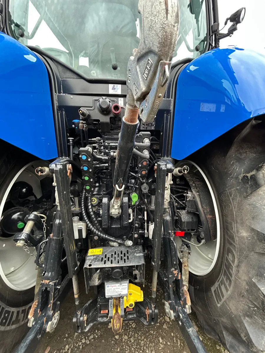 2022 New Holland T7.210 tractor - Image 4