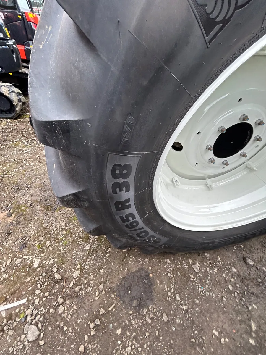 2022 New Holland T7.210 tractor - Image 2