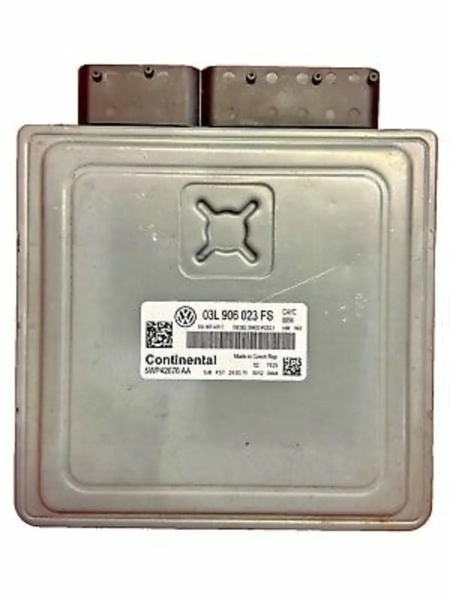 03L906023FS CAYC passat ecu 1.6 TDI VW Skoda