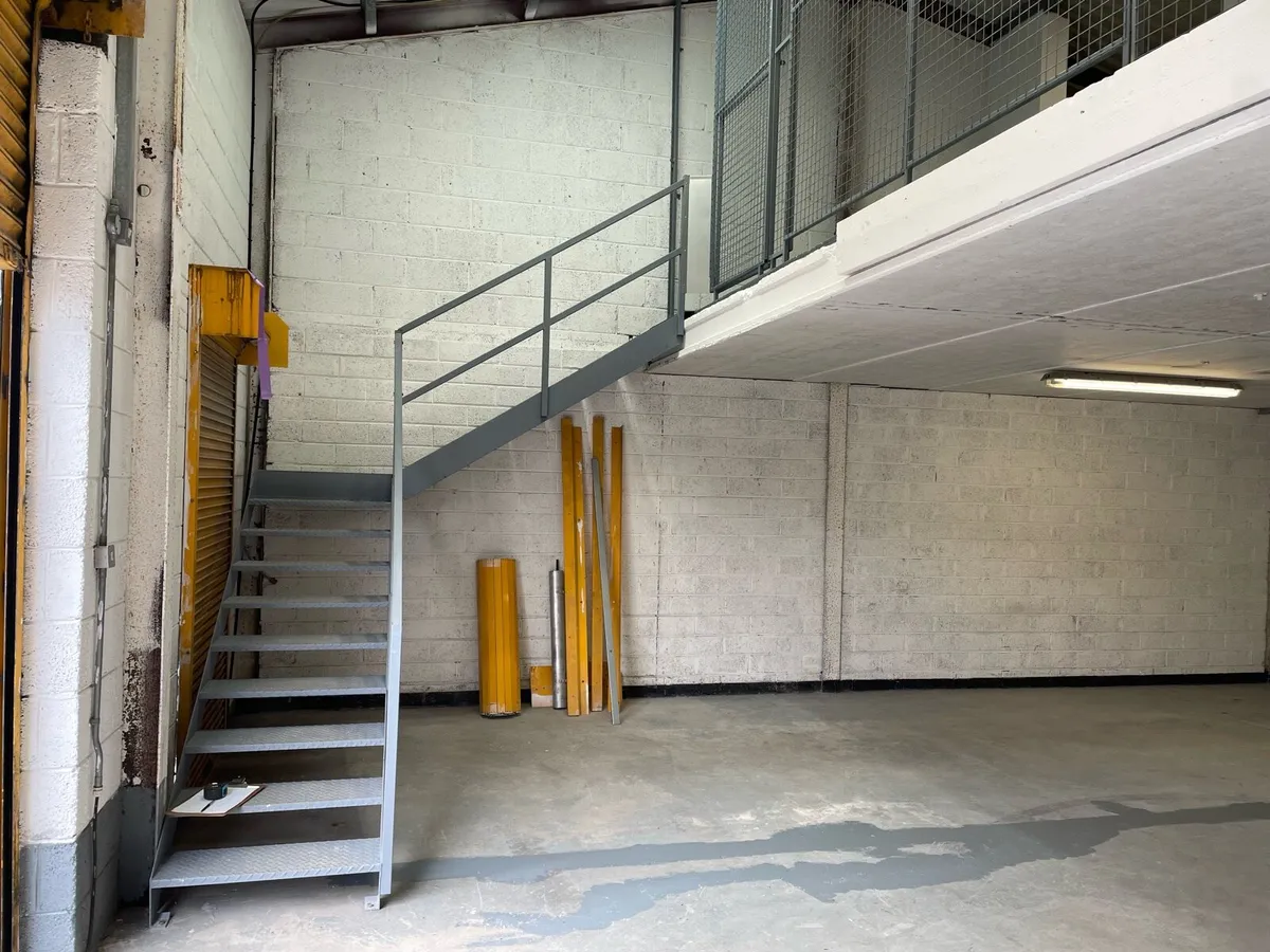 Commercial Unit to Let - Image 4