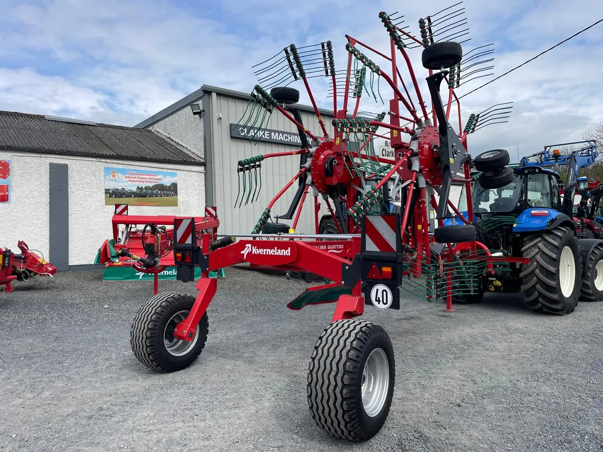 Kverneland 9580C Twin Rotor Rake 0% Finance - Image 2