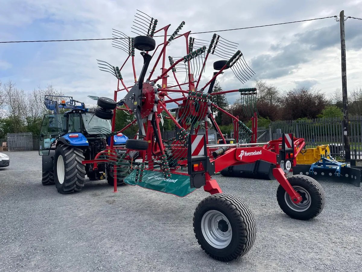 Kverneland 9580C Twin Rotor Rake 0% Finance - Image 4