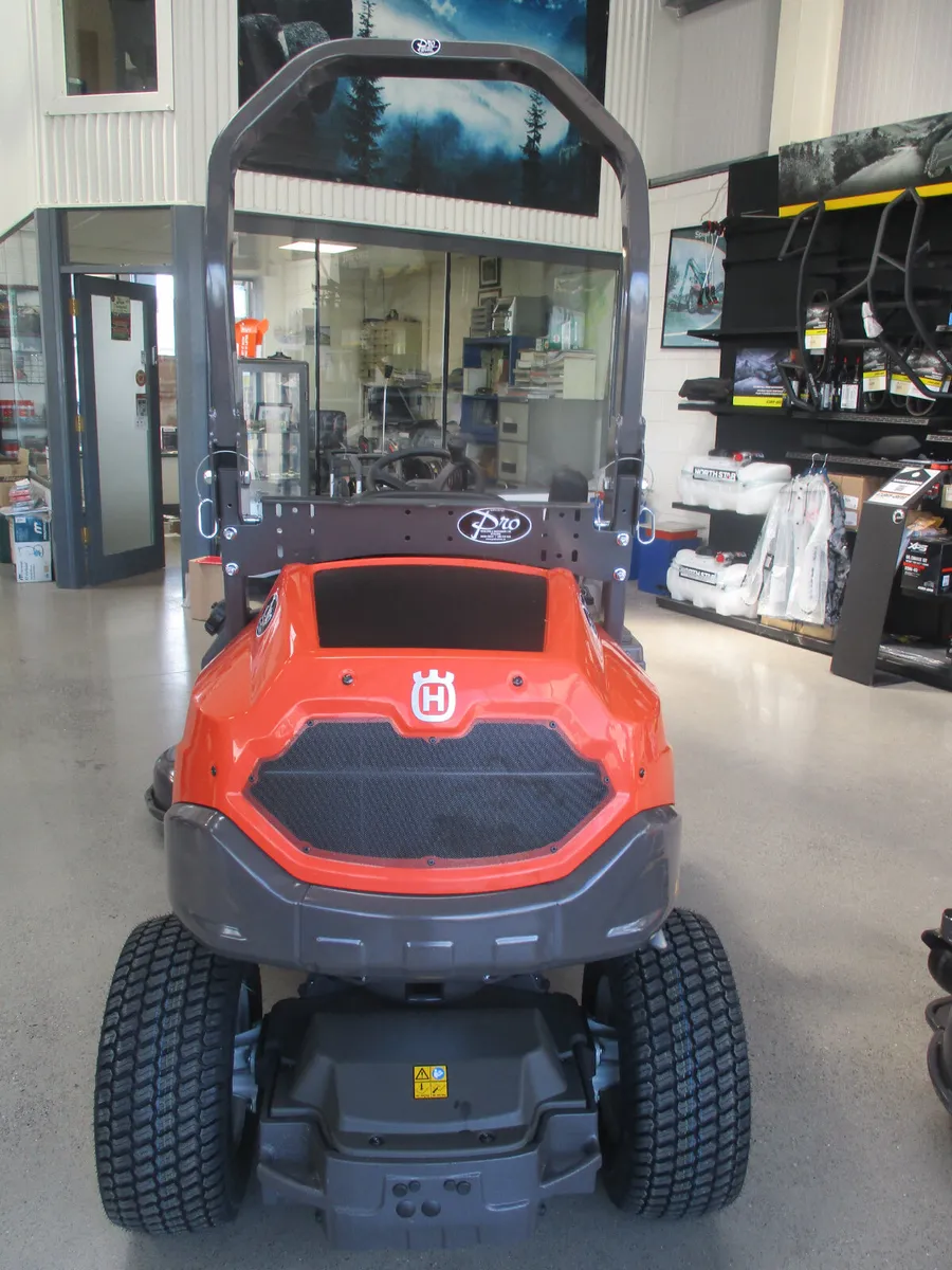 Husqvarna tractor mower - Image 4