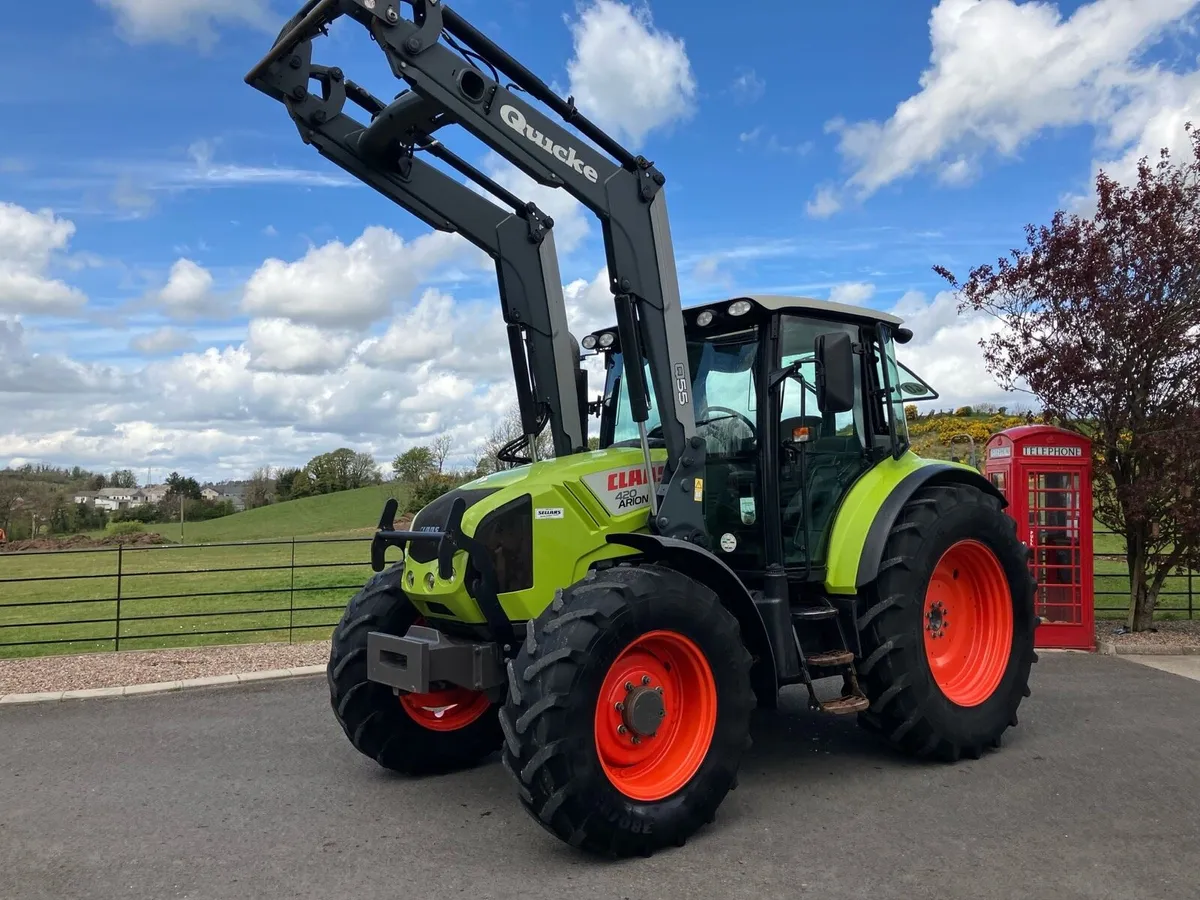 2013 CLAAS with loader - Image 1