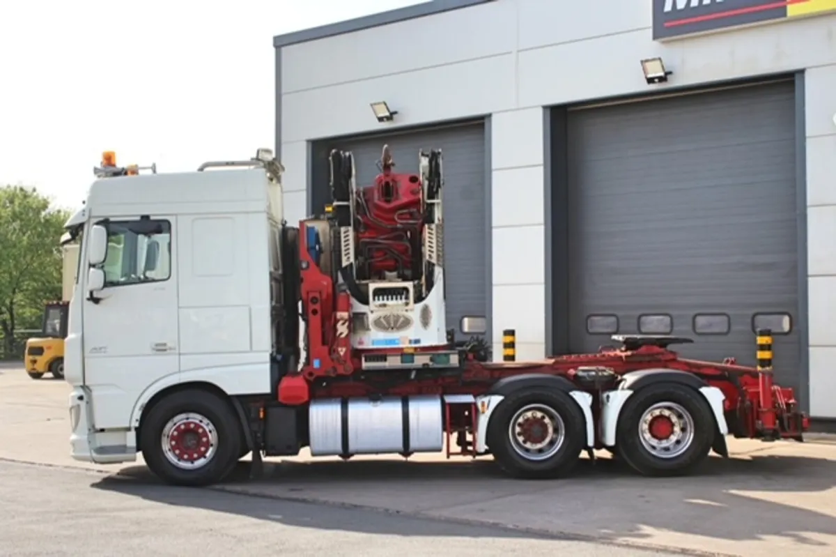 2017 DAF XF510 6X2 T/UNIT WITH CORMACH 75000 CRANE - Image 4