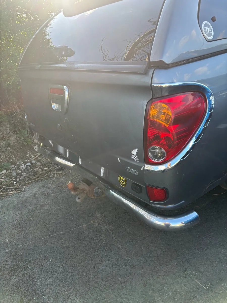 Mitsubishi L200 for braking - Image 4