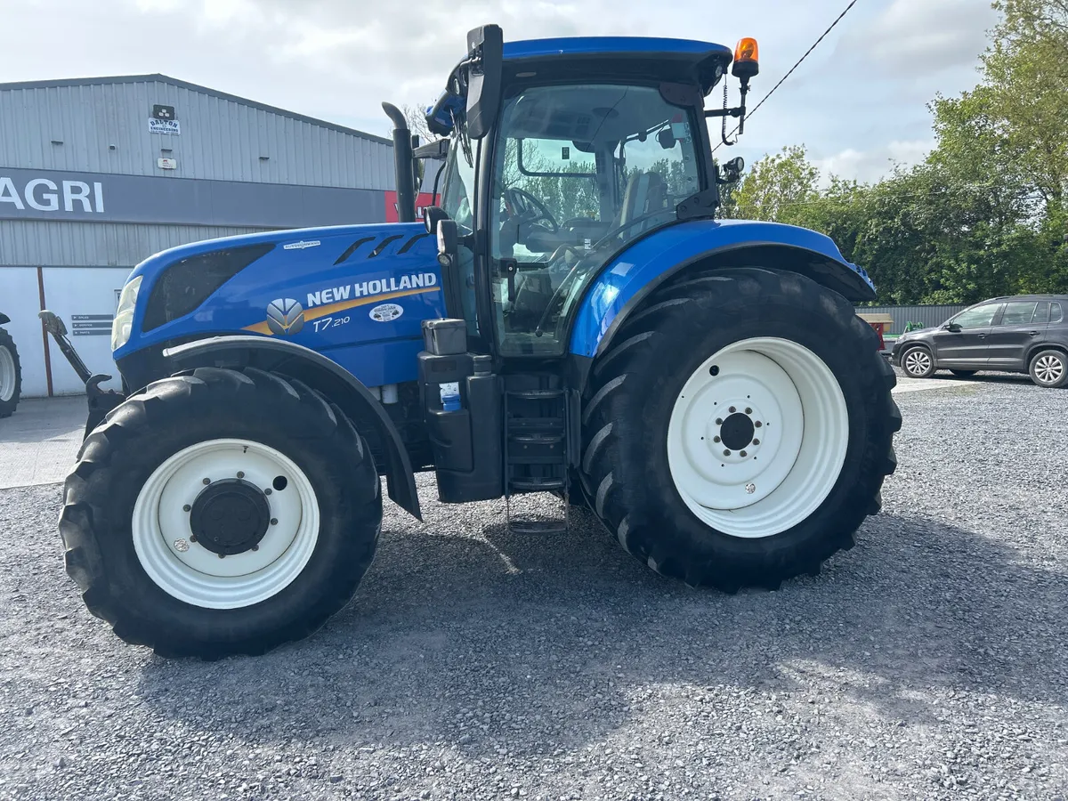 New Holland T7.210 Autocommand - Image 1