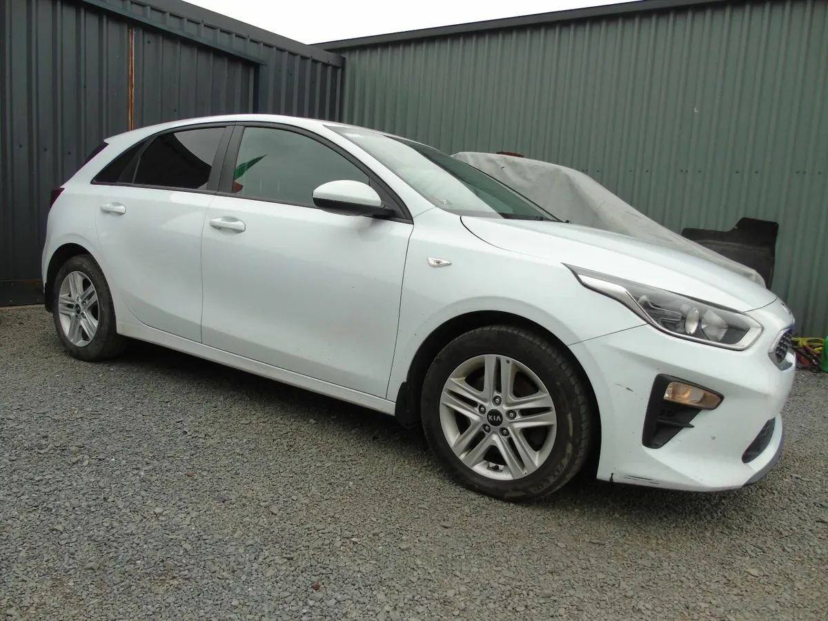 KIA CEED's 1.6 DIESEL 2017 BREAKIN ALSO 2022 MODEL - Image 4