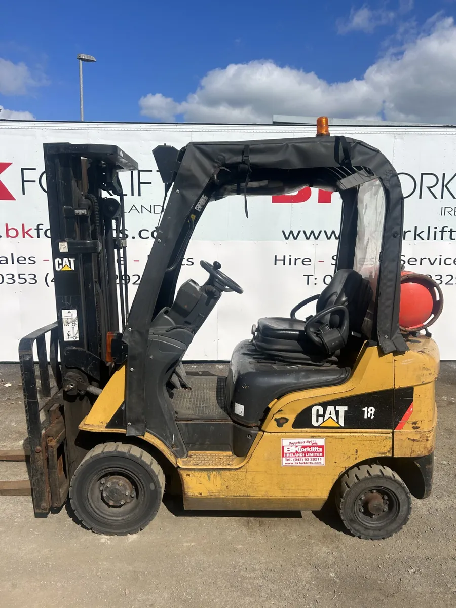 CAT Forklift - Image 2