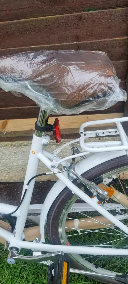 Ladies City bikes  for  Adult or Child  26" - Image 4