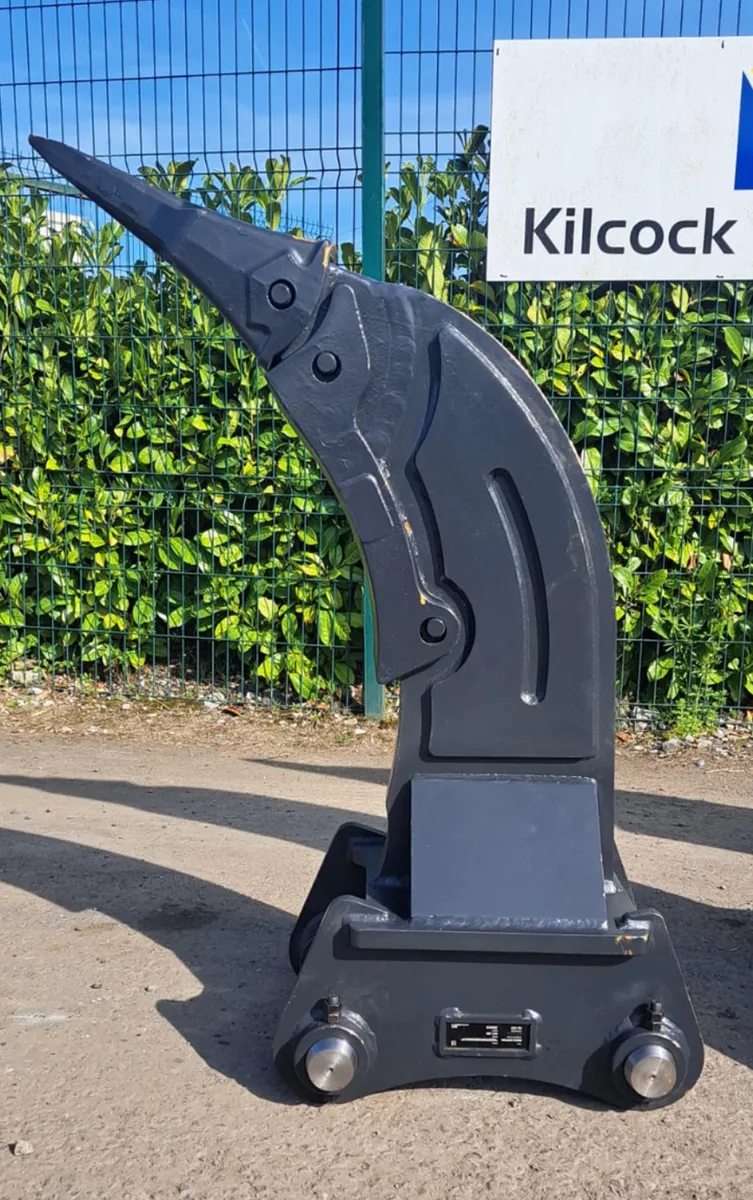 13 to 40 Ton Rippers For Sale / Hire - Image 2