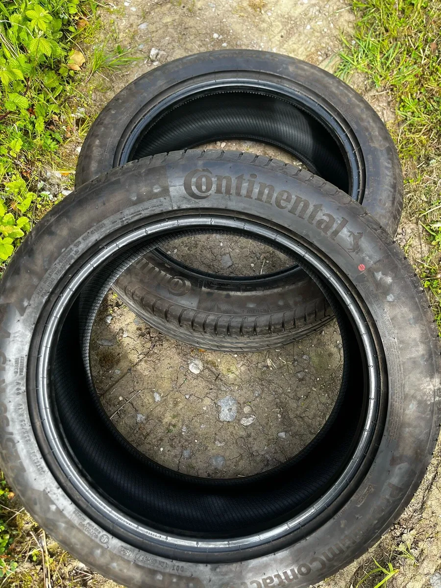Continental 225/55 19R V 85% thread - Image 4