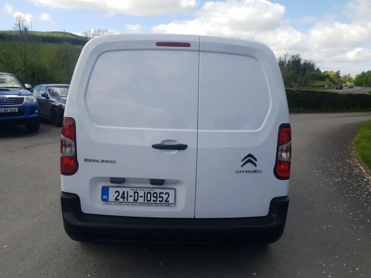 Citroen Berlingo 2024 100 mwb 3 SEATER - Image 3
