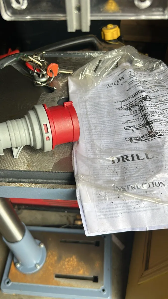 New 3 phase variable speed pillar drill - Image 4