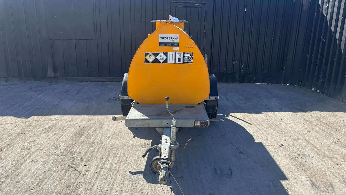 Western 950L Towable Fuel Bowser - Image 2