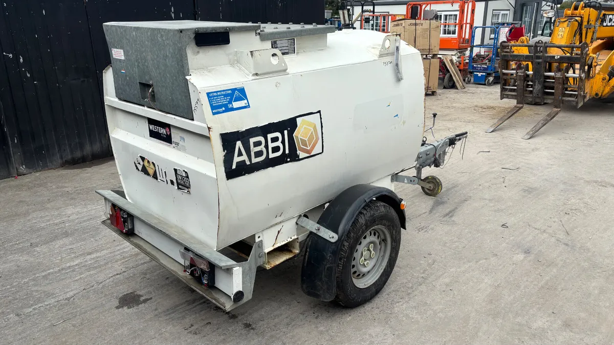 Western 985L Towable Fuel Bowser - Image 4