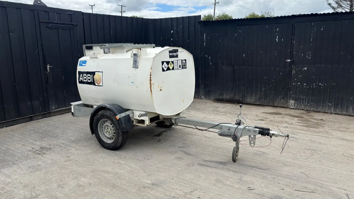 Western 985L Towable Fuel Bowser - Image 1