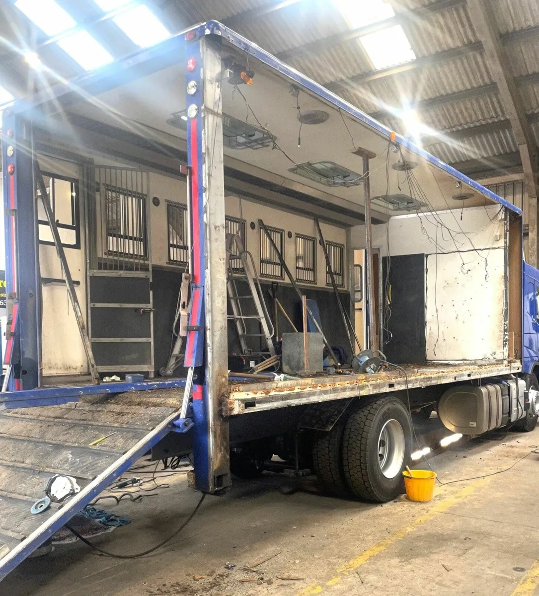 Truck Body  Repairs, & Painting  Gray's  Kilcock - Image 2