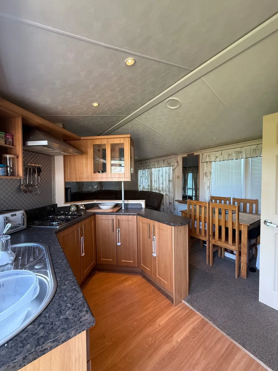 Willbery Winchester 3 Bed room 2 Bath 38X12 - Image 1