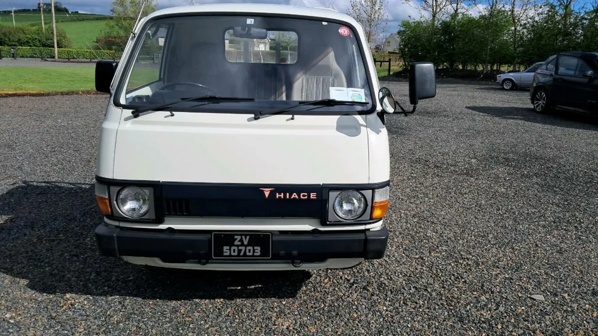 🚒1982 toyota hiace 🚒 - Image 1