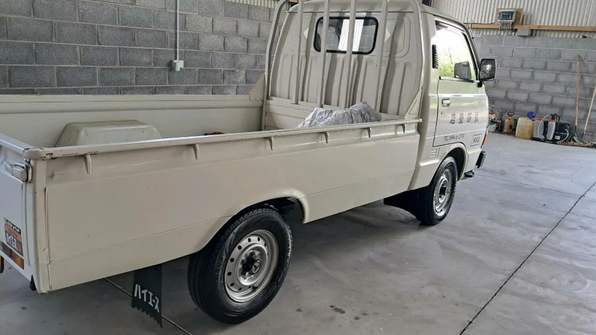 🚒1982 toyota hiace 🚒 - Image 3