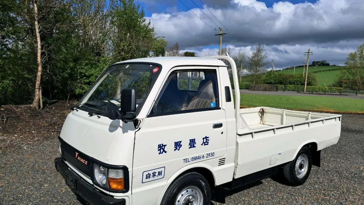 🚒1982 toyota hiace 🚒 - Image 4