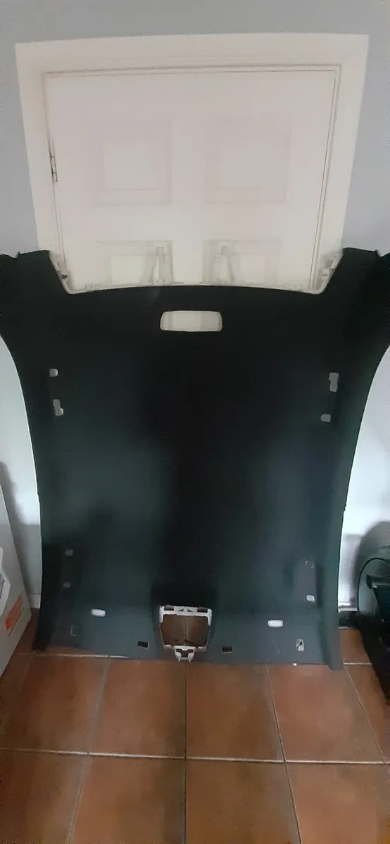 Mercedes E class  2013 parts - Image 2