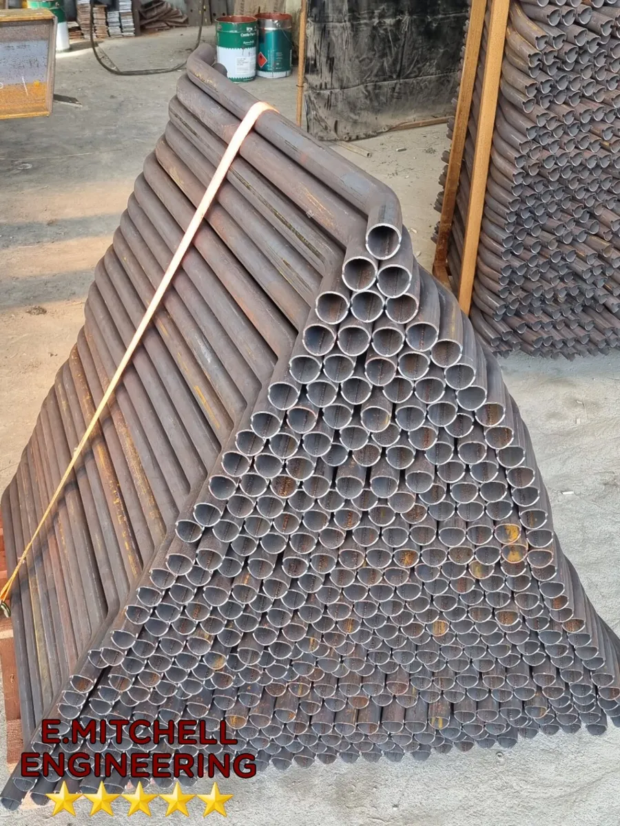 Diagonal bars for feeding barriers. - Image 3