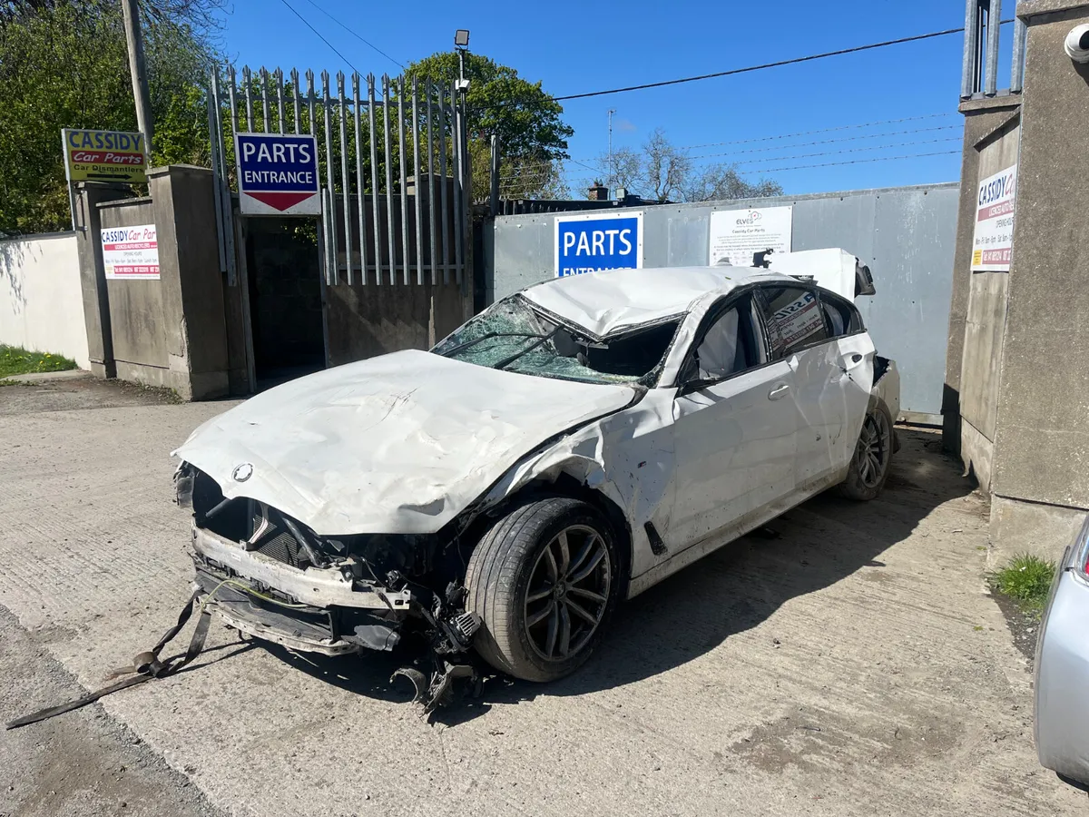 For Parts 2019 BMW 520 m sport - Image 2