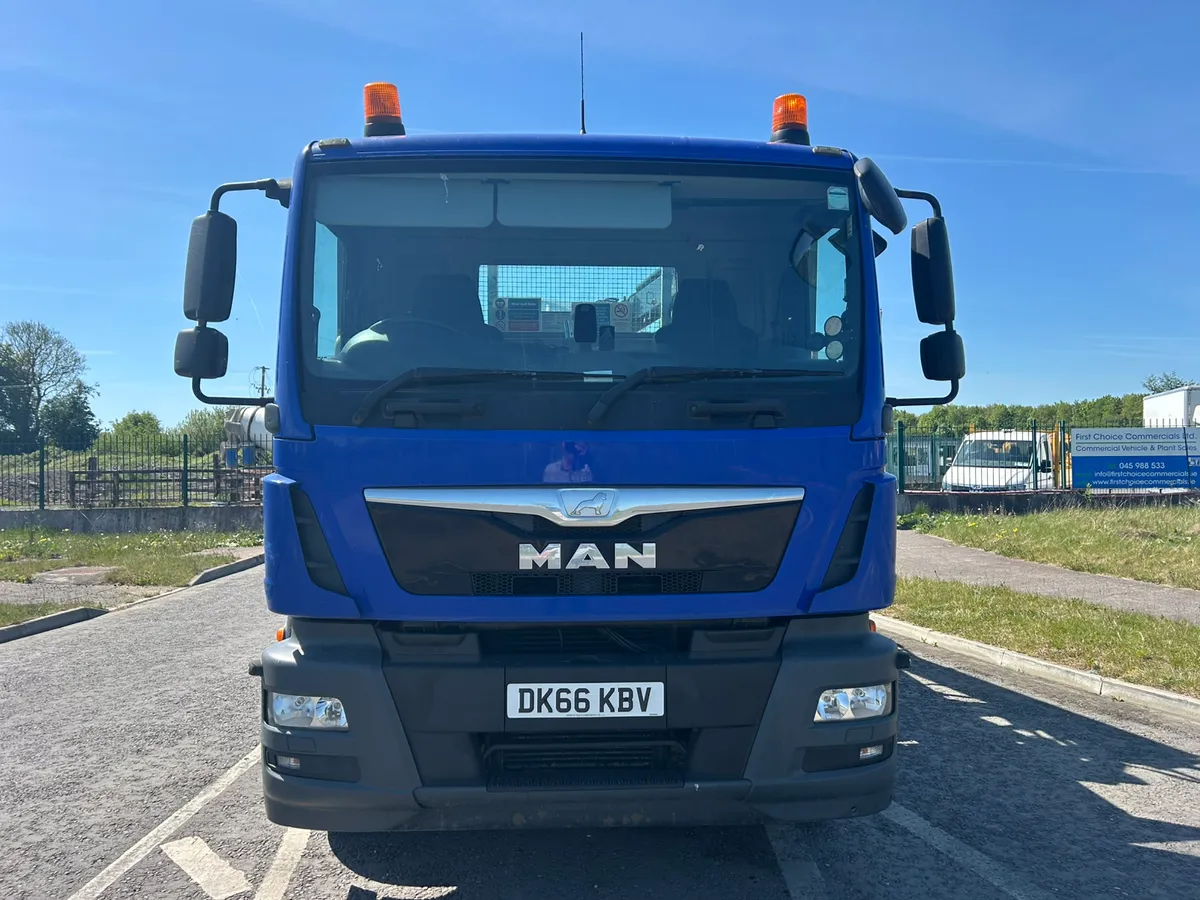 Man Crane Truck - Image 2