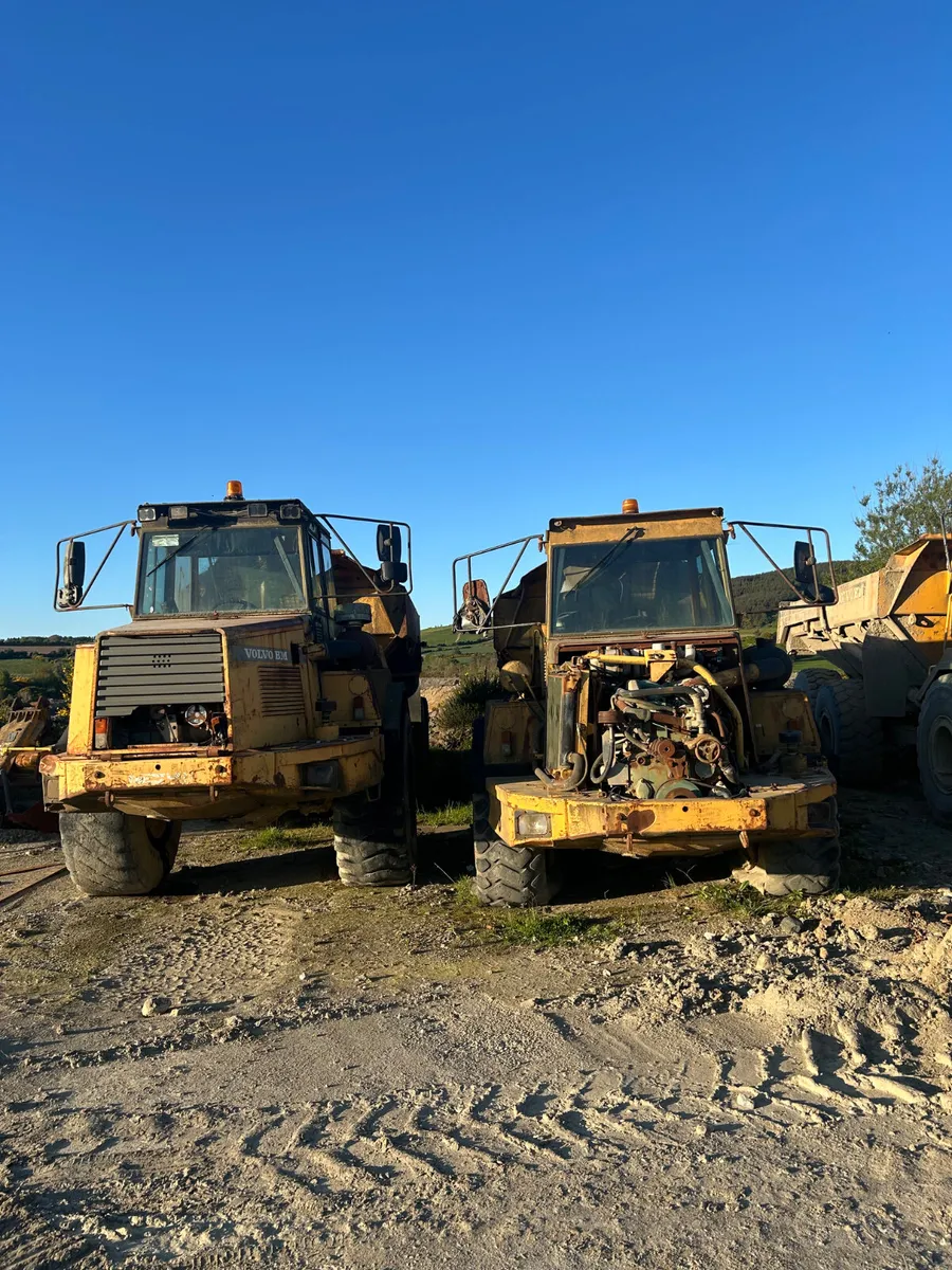 A25 Dumptrucks - Image 1