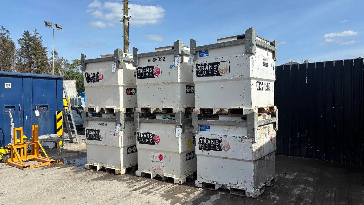 Western 950L Fuel Cubes - Image 3