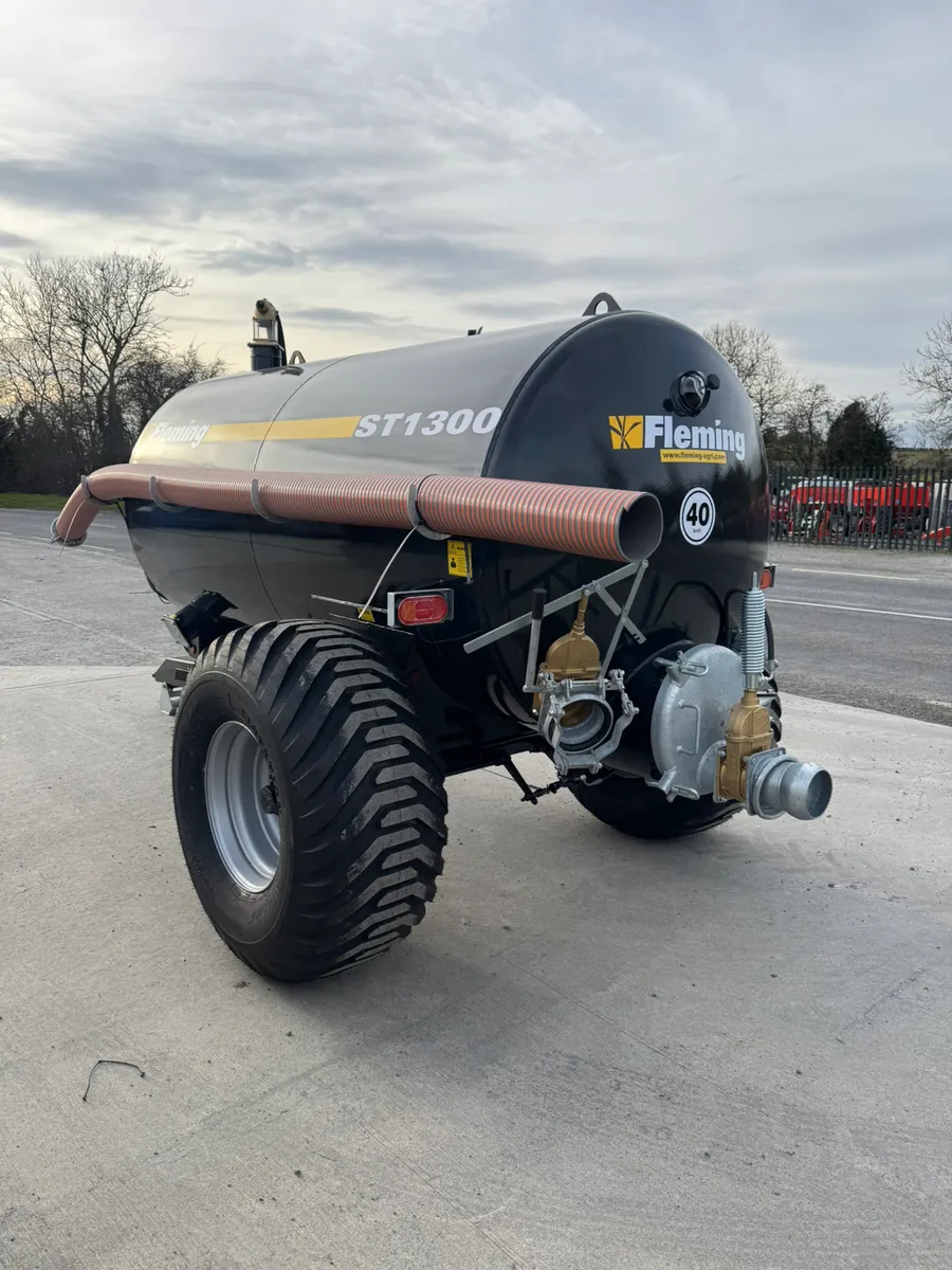 *** NEW FLEMING 1300 GALLON *** - Image 3