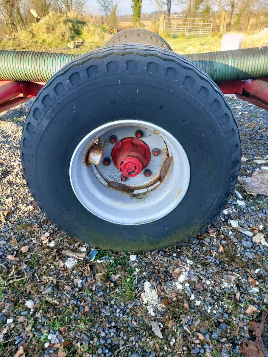 6 round bale trailer - Image 3