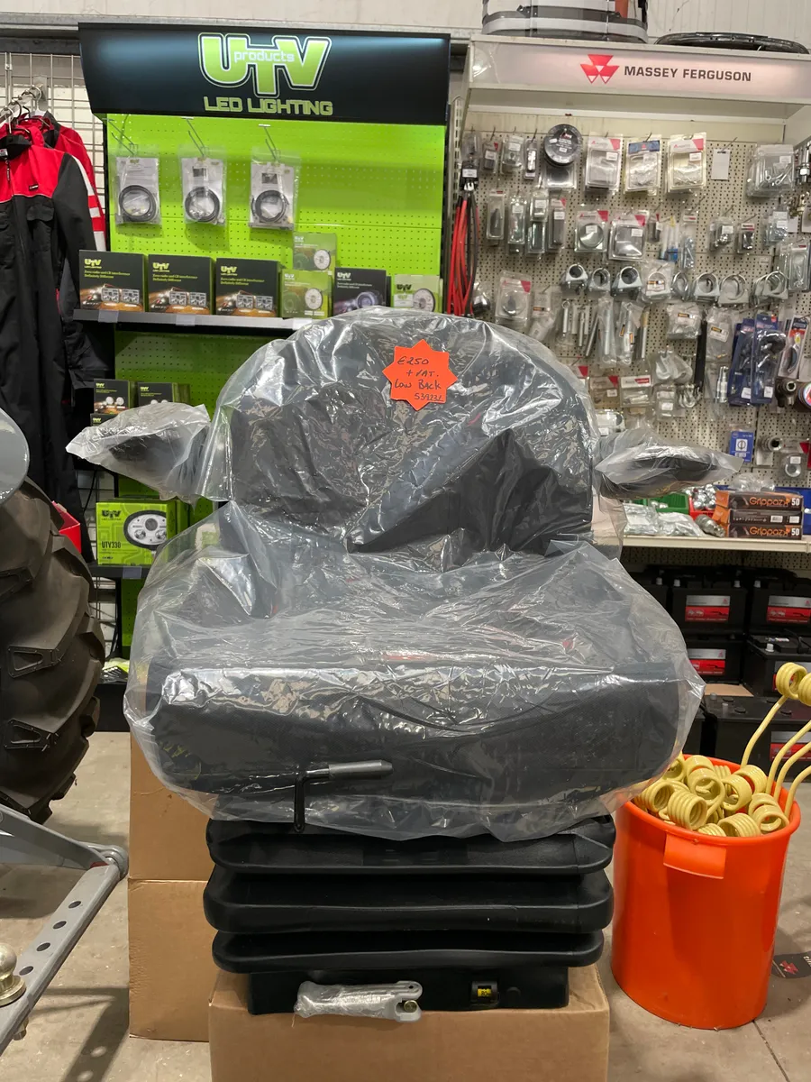 Tractor seats - Image 2