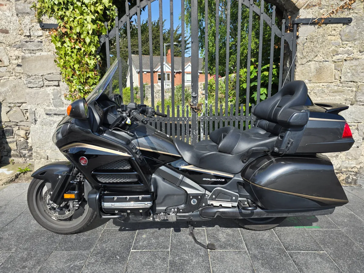 2019 HONDA GOLDWING GL1800 MOTO4U - Image 2