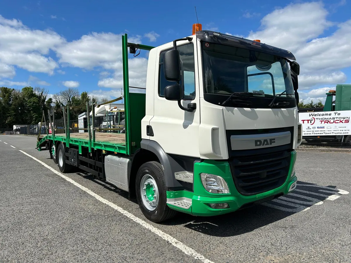 2017 Daf CF 330 cheesewedge beavertail 30ft body - Image 1