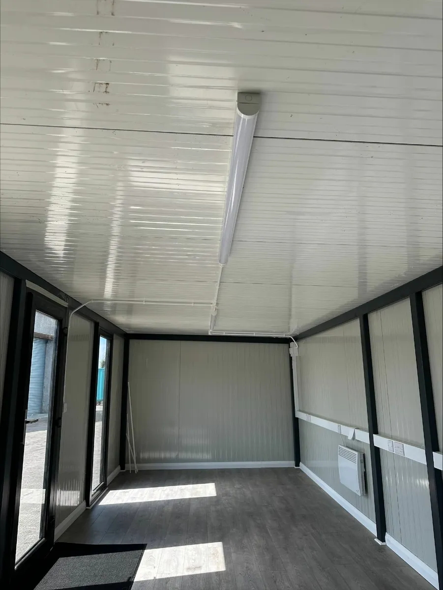 7.5 x 3 Office - Image 2