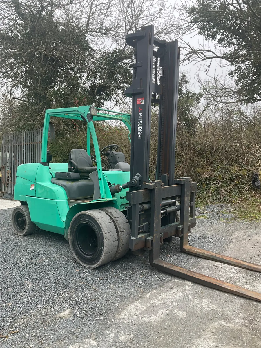 FORKLIFT - Image 4