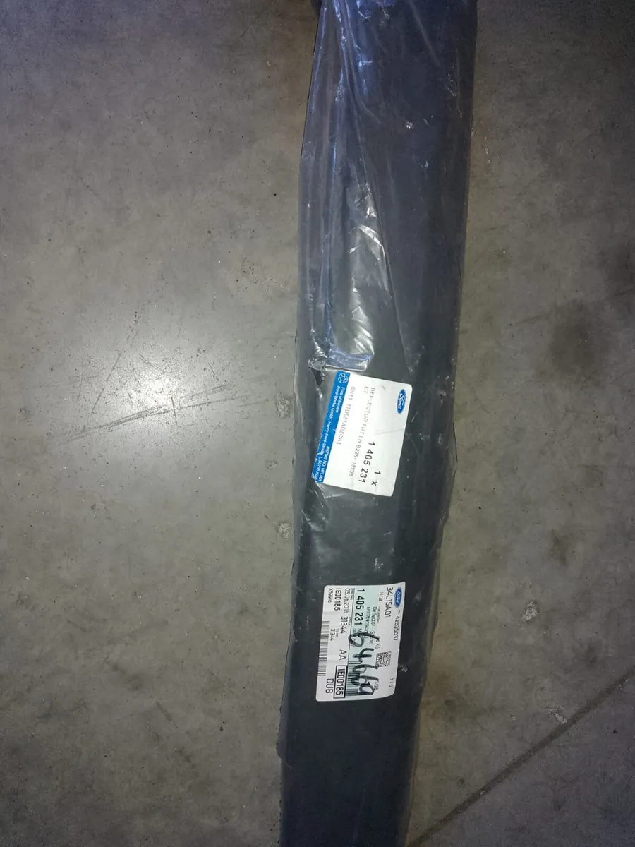Ford (s) Fusion LHF Stone Deflector 1405231 - Image 2