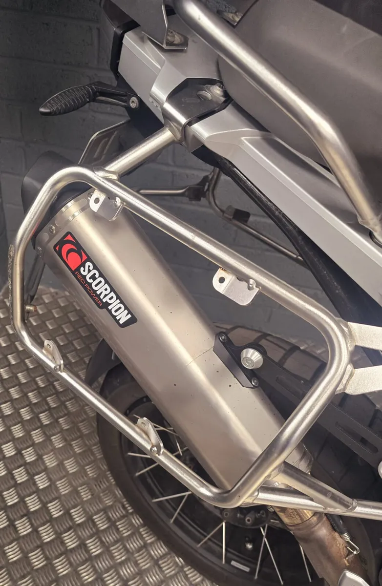 2018 BMW R1200GSA TRIPLE BLACK - Image 4