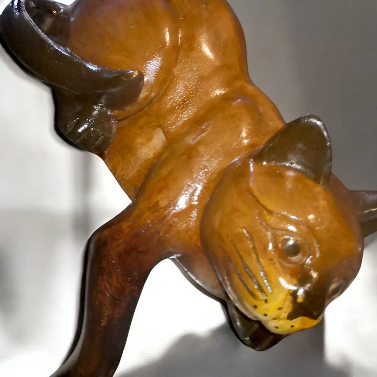 Handcarved cat statue - Image 1