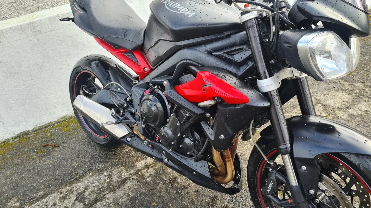 Street Triple x2 @ Doyle's Athlone - Image 2