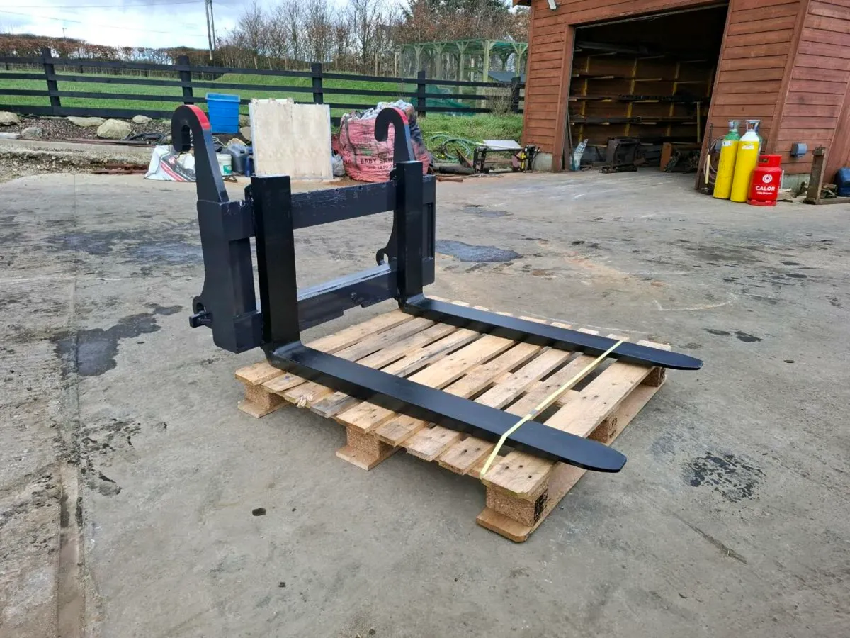 Volvo/Jcb pallet forks - Image 3